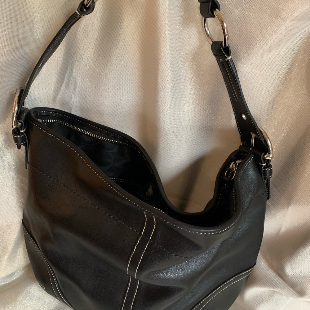 Coach NWOT Black Leather Women's SoHo Shoulder Bag - Picture 4 of 6